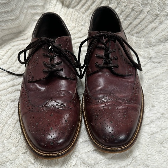 Joseph Abboud Burgundy Leather Wingtip  Lace Up Men\'s Oxfords, size 10 main image 7